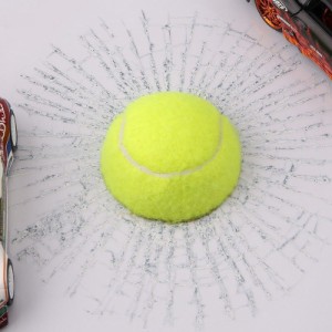 【ゲリラSALE】カーステッカー おもしろステッカー 3Dステッカー 立体ステッカー テニスボール 車用 自動車用 いたずら ひ