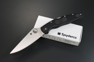 スパイダルコ/Spyderco　ポリス4　VG-10　ブラック　直刃