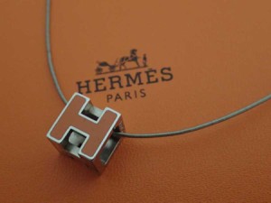 エルメス HERMES ネックレス Hキューブ カージュドアッシュ メタル シルバー レディース 送料無料 e57140i