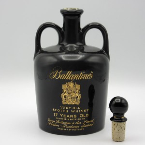 【レトロ】バランタイン17年 （Ballantine's） 陶器ボトル 750ml 並行品 （替栓付き・箱なし）
