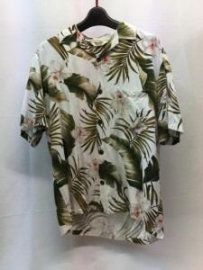 【古着】【PARADISE BAY】　パラダイスベイ　アロハシャツ　MADE IN HAWAII　総柄　サイズS　ホワイト　ポケット部分シミあり　オープン 