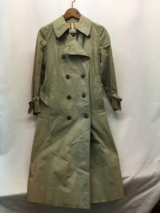 【古着】【BURBERRY'S】　バーバリー　トレンチコート　ベージュ　サイズM　F0081-039-41　裏地チェック　レディース　古着　インポート 