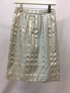 【古着】BURBERRY　タイトスカート　ホワイト　レディース　36サイズ／ボトムス【中古】[☆2][12252-2022071512606]