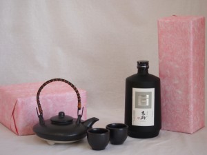 国産美濃焼 黒千代香2合セット2客ツル付(450g)霧島酒造 芋麹焼酎 白吉助 (宮崎県) 720ml