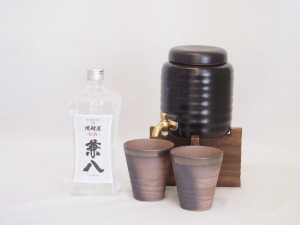 本格焼酎サーバー1000cc(18cm×24cm 1kg)三重県萬古焼き備前金彩ペアカップ(200ml×2個)四ツ谷酒造 本格麦焼酎 焼酎 屋原酒兼八42° (大