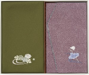 夏の贈り物お中元 刺繍入り金封包み&金封ふくさ 洛北 紫蓮 金封包み：38×37cm、金封ふくさ：20×12cm