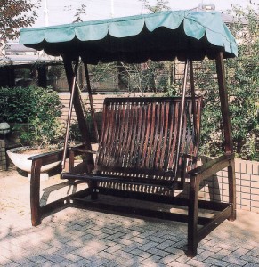 ジャービス商事　ガーデンベンチ　天然木無垢材　デラックススイングラブベンチ　20805　ガーデンチェア　木製