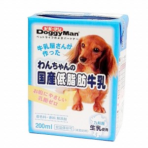 （まとめ買い）ドギーマン わんちゃんの国産低脂肪牛乳 全犬種用 200ml 〔×24〕