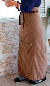 電気を使わない巻きスカート型ひざ掛け 電気を使わずぽかぽかになる 寝具 「ポイント2% 300円クーポン配布」