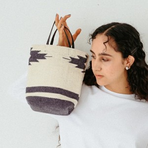 【即納】beej ビージ　beej_WOOL Vase bag_a ウールベイスバッグトートa【2022】【AW】【2022秋冬】【2022AW】【入荷】