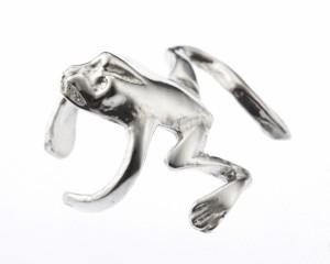 カエル イヤーカフ/ピアス【シルバー925】シルバーピアス/メンズピアス/レディースピアス/シルバー/ピアス/