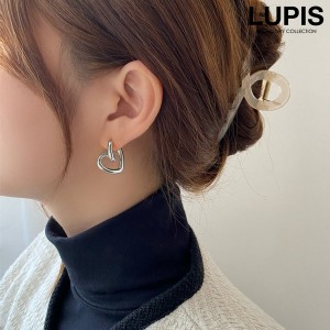 ピアス レディース ハート メタル ツイスト ボリューム シンプル かわいい 上品 大人 シルバー 変形 ゆるめ 韓国 lupis ルピス 激安