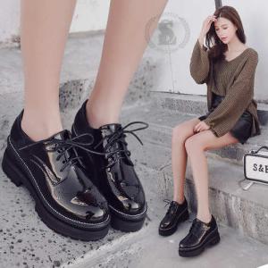 綺麗な厚底 ローファー 安い 人気のファッショントレンド