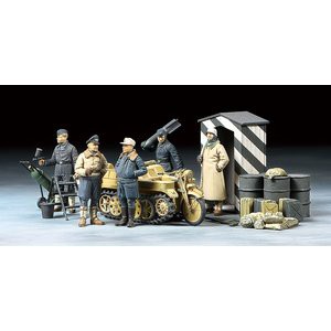 1/48 プラモデル ミリタリープラモデル【ドイツ空軍クルー冬季装備・ケッテンクラートセット】タミヤ