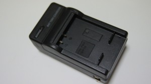 FUJIFILM NP-70 / Panasonic CGA-S005 (DMW-BCC12 ) /DB-60 互換充電器 急速充電