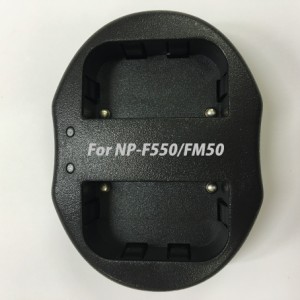 【送料無料】SONY NP-F550/NP-FM50対応デュアルチャネル USBバッテリーチャージャー 互換2口同時充電可能USB充電器