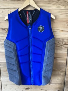 LIQUIDFORCE　ウェイクボード　ライフジャケット　GHOSTCOMP　BLUE