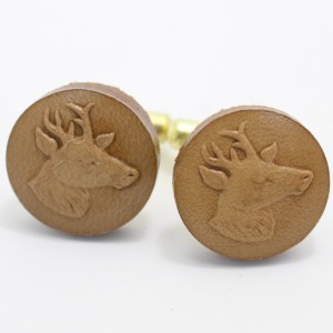 Coinderoux牡鹿の横顔・レザー皮革ボタンのカフス（カフリンクス/カフスボタン）