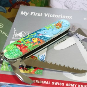 【VICTORINOX】マイファースト ドルフィン スイスアーミーナイフ ビクトリノックス キャンプナイフ 特別仕様 プレゼント 人気 子供用 イ