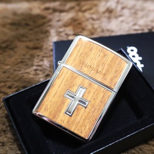 【ZIPPO】十字架 クロス 木製プレート シルバー 型押し加工 ジッポー オイル ライター 人気 おしゃれ ブランド シンプル 売れ筋 おすすめ