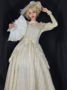 古典的なロリータOPドレスペプラム弓エクリュホワイト長袖ロリータワンピースドレス