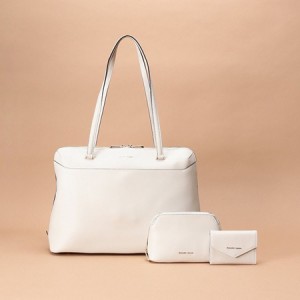 サマンサタバサ トートバッグ Dream bag for レザートートバッグ オフホワイト Samantha Thavasa サマンサ タバサ