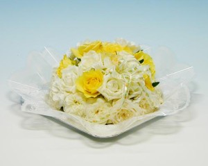 フラワーケーキ ホワイトイエロー 翌日配送 生花 花 アレンジメント プレゼント ギフト 贈り物 フラワーギフト 誕生日 結婚記念日 お見舞