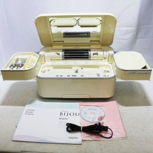 サキナ ルルシェLEDライト付（美顔器）2022年2月より新発売