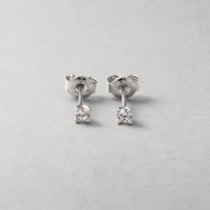 【ゆうパケット送料無料】シルバー925 ピアス 金属アレルギー silver925 sv925 刻印あり レディース スタッドピアス キュービックジルコ