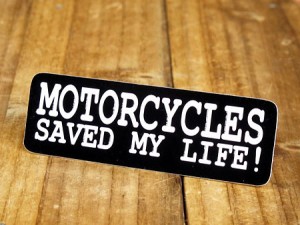 ステッカー ヘルメット 車 アメリカン おしゃれ バイク MOTORCYCLES SAVED MY LIFE! バイクがオレの人生を救ってくれた！＿SC-233-GEN