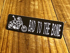 ステッカー ヘルメット 車 アメリカン スカル バイク BAD TO THE BONE 骨の髄までワル＿SC-559-GEN