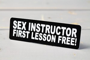 ステッカー ヘルメット 車 アメリカン バイク SEX INSTRUCTOR SEXのインストラクターです。初回レッスンは無料です。＿SC-188-GEN