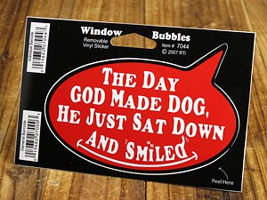 ステッカー 車 アメリカン バイク 吹き出し 犬を作った日、神は座って微笑んだ＿SC-DDTT7044-MON