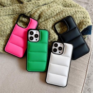 スマホケース iphone15 ケース 韓国 iphone14 ケース iphone13 ケース 携帯ケース iphone12 ケース TPU ダウン もこもこ 無地 シンプル 