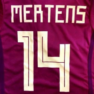 子供用 K029 18 ベルギー MERTENS*14 メルテンス 赤 ゲームシャツ パンツ付 /サッカー/キッズ/ジュニア/ユニフォーム /上下セットホーム