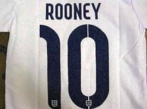 子供用 K016 19 イングランド ROONEY*10 ルーニー 白 ゲームシャツ パンツ付 /サッカー/キッズ/ジュニア/ユニフォーム/上下セット