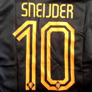 子供用 K121 14 オランダ SNEIJDER*10 スナイデル 黒OR ゲームシャツ パンツ付 /サッカー/キッズ/ジュニア/ユニフォーム/上下セット