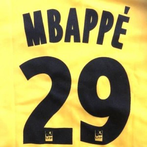 子供用 K144 18 パリサンジェルマン MBAPPE*29 ムバッペ エムべぺ 黄色 ゲームシャツ パンツ付 /サッカー/キッズ/ジュニア/ユニフォーム