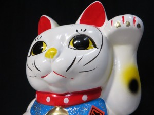 国産 ■ 開運 招き猫 ■白 8寸■左手 高さ 約 ２４cm