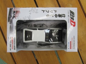 マウス　ワイヤレス光学無線マウス トヨタ AE86 (黒ボンネット)　スプリンタートレノ　代引き不可　イニシャルD　マウスパット付き。2種