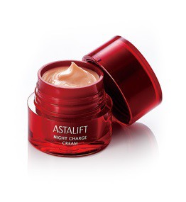 アスタリフト ナイトチャージクリーム 30g (本体付) / 夜用クリーム ASTALIFT 富士フィルム フジフィルム 【送料込/メール便発送】