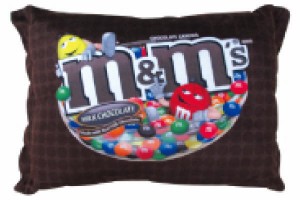 レオ M&Mクッション　【アメリカン雑貨】【M&M'S】スクエアクッション【スクエアブラウン】【エムアンドエムズ】【アメリカ】【USA】【 