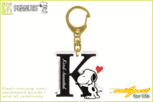 【送料無料】【スヌーピー】【SNOOPY】ダイカットイニシャルキーホルダー【K】【ピーナッツ】【キーチェーン】【キーホルダー】【グッズ