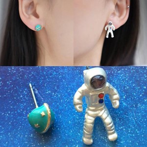 アポロ11号ピアス 宇宙飛行士と惑星ピアスのセット ファッションピアス 両耳 面白 手作り ピアス ユニーク おもちゃ アニマル 動物 両耳 