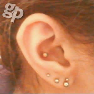 まめまりんさんの耳ピアス★シンプルボールスタッドピアス（サイズ：3.5mm）（GG）（M）