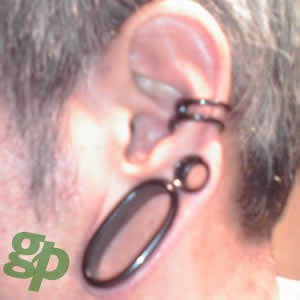 スネークドラゴンさんの耳のピアス★ブラックフレアアイレット/30.0mm（GG）（M）