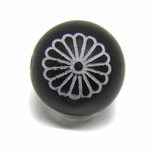 菊花紋章 フロストオニキス（白） 12mm 線彫り【彫刻ビーズ・彫りビーズ】 / 天然石、パワーストーンの専門店インペリアルオーラ