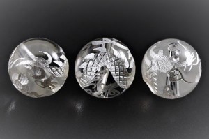 水晶 10mm （白彫り） 白龍 （五爪龍） 【彫刻 一粒売りビーズ】 天然石 パワーストーン