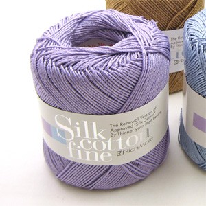 春夏毛糸 『Silk cotton fine (シルクコットンファイン) 2 (オフ白) 番色』 RichMore リッチモア