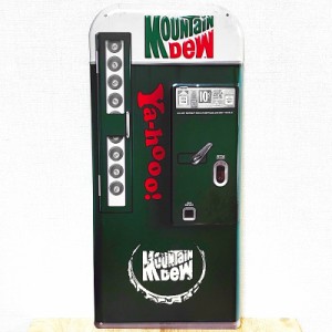 ブリキ看板 MOUNTAIN DEW エンボスメタルサイン 自動販売機 マウンテンデュー グリーン アンティーク ガレージ ロゴ プレート